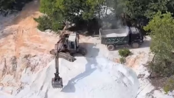 Nóng bỏng nạn khai thác “lụi” tài nguyên ở Thừa Thiên - Huế