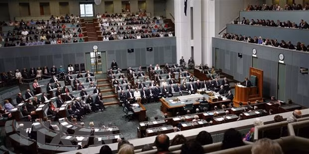 Quốc hội Australia với những ngôi nhà chao đảo -0
