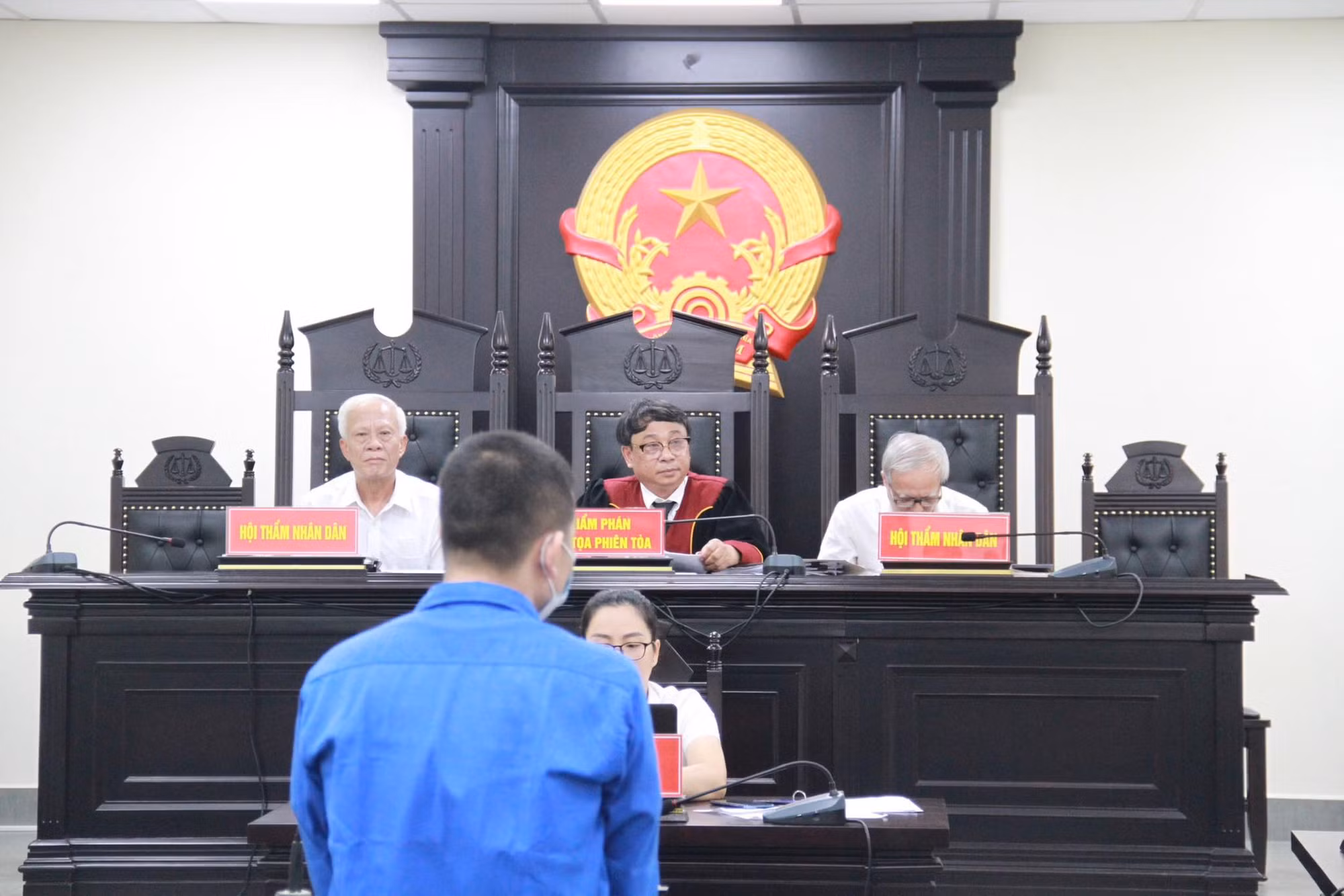 Xét xử vụ quán karaoke vi phạm quy định PCCC gây hỏa hoạn khiến 3 Cảnh sát PCCC hy sinh -0