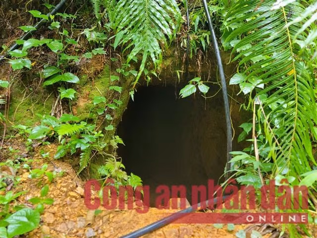 Bắt quả tang nhóm đối tượng khai thác vàng trái phép -0