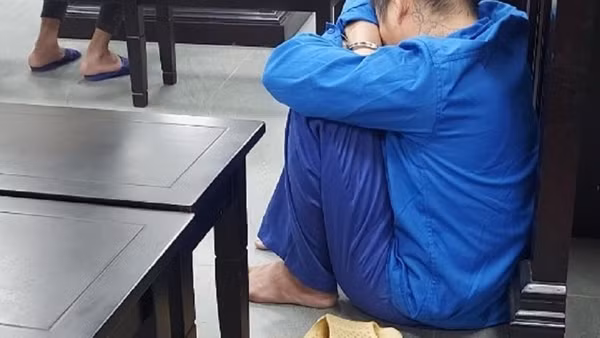 Bị cáo "dọa ma" lĩnh án tử hình trong đường dây mua bán 18 bánh heroin