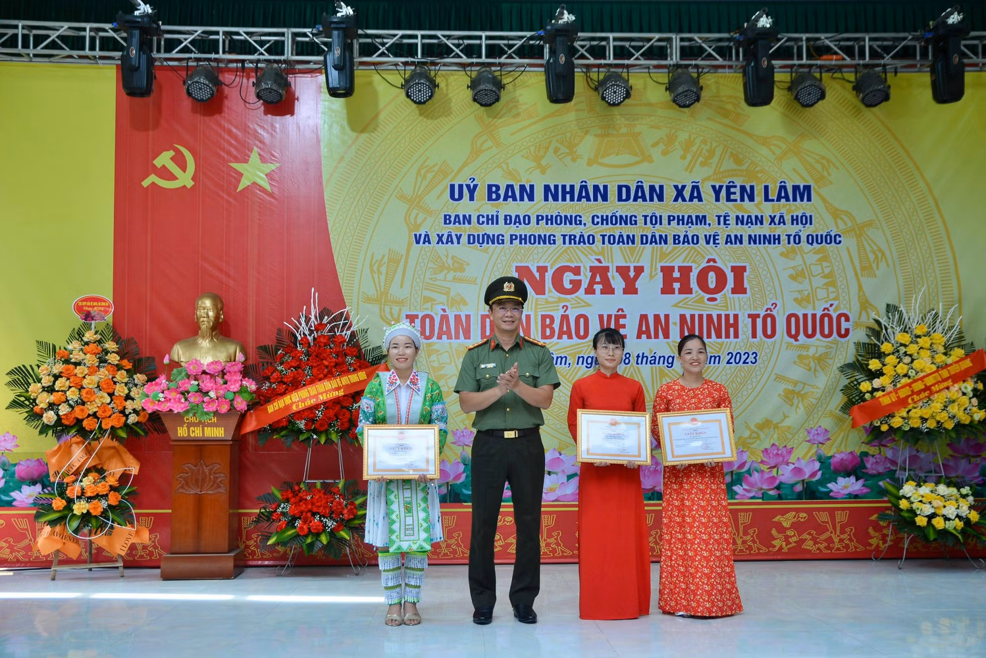 Sôi nổi Ngày hội toàn dân bảo vệ ANTQ ở xã Yên Lâm, tỉnh Tuyên Quang -0