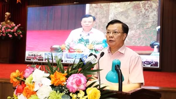 Bí thư Thành uỷ Hà Nội: Chưa phải thời điểm thích hợp để cho thuê vỉa hè