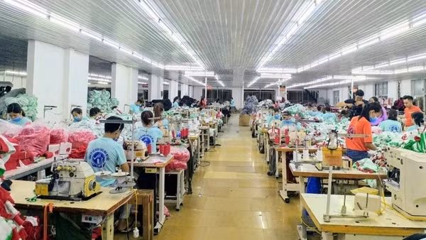 Tìm đầu ra cho ngành đồ gỗ, dệt may và da giày