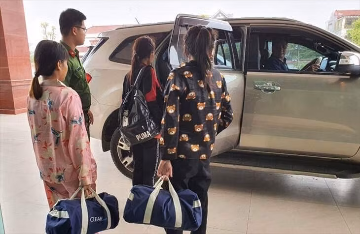 Khi con người trở thành món hàng -0