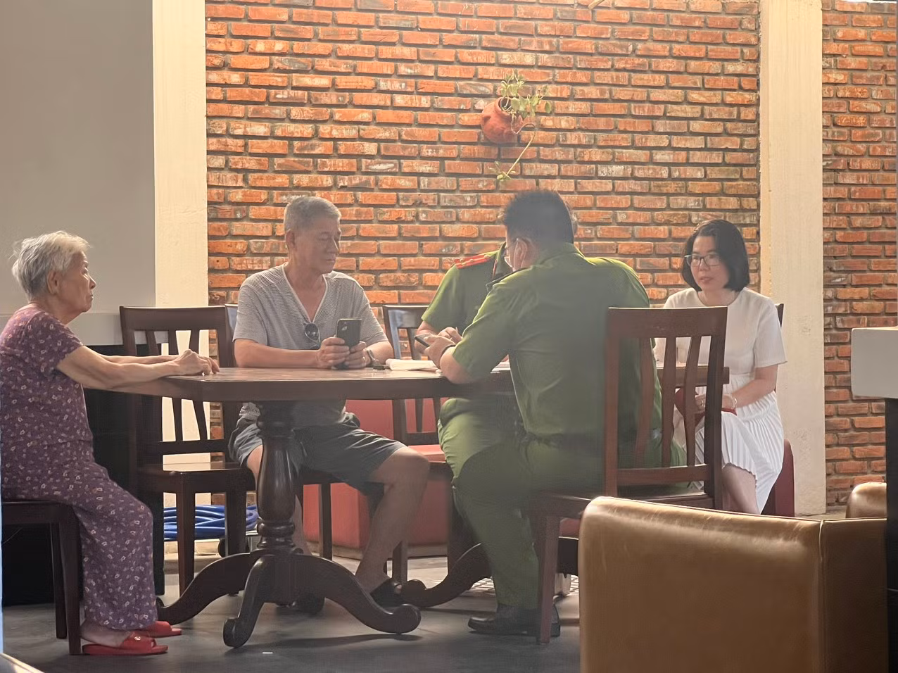 Công an vào cuộc vụ Viện dưỡng lão hoạt động chui “bỏ rơi” các cụ cao tuổi -1