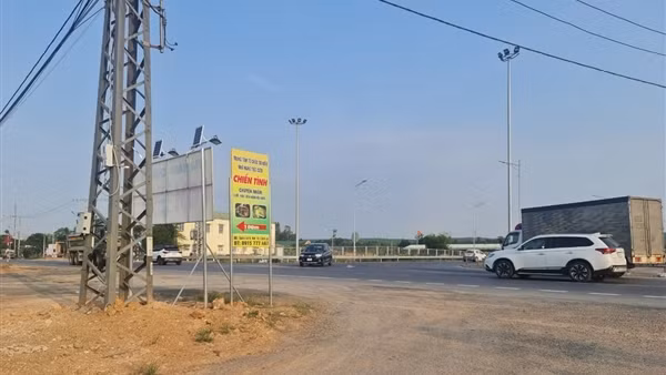 Nhiều vướng mắc khi xây cầu vượt quốc lộ 9 tránh cao tốc Vạn Ninh - Cam Lộ