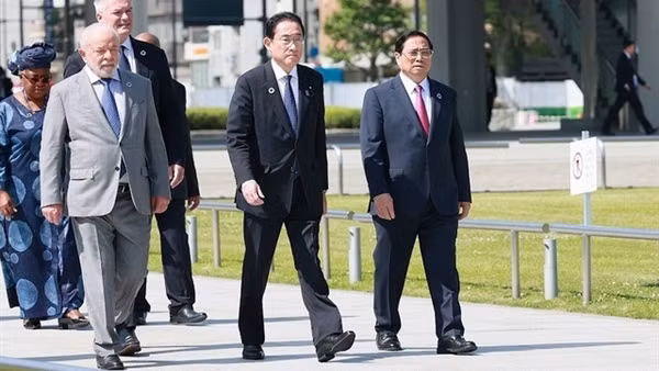 Thủ tướng Phạm Minh Chính thăm Công viên Tưởng niệm Hòa Bình Hiroshima