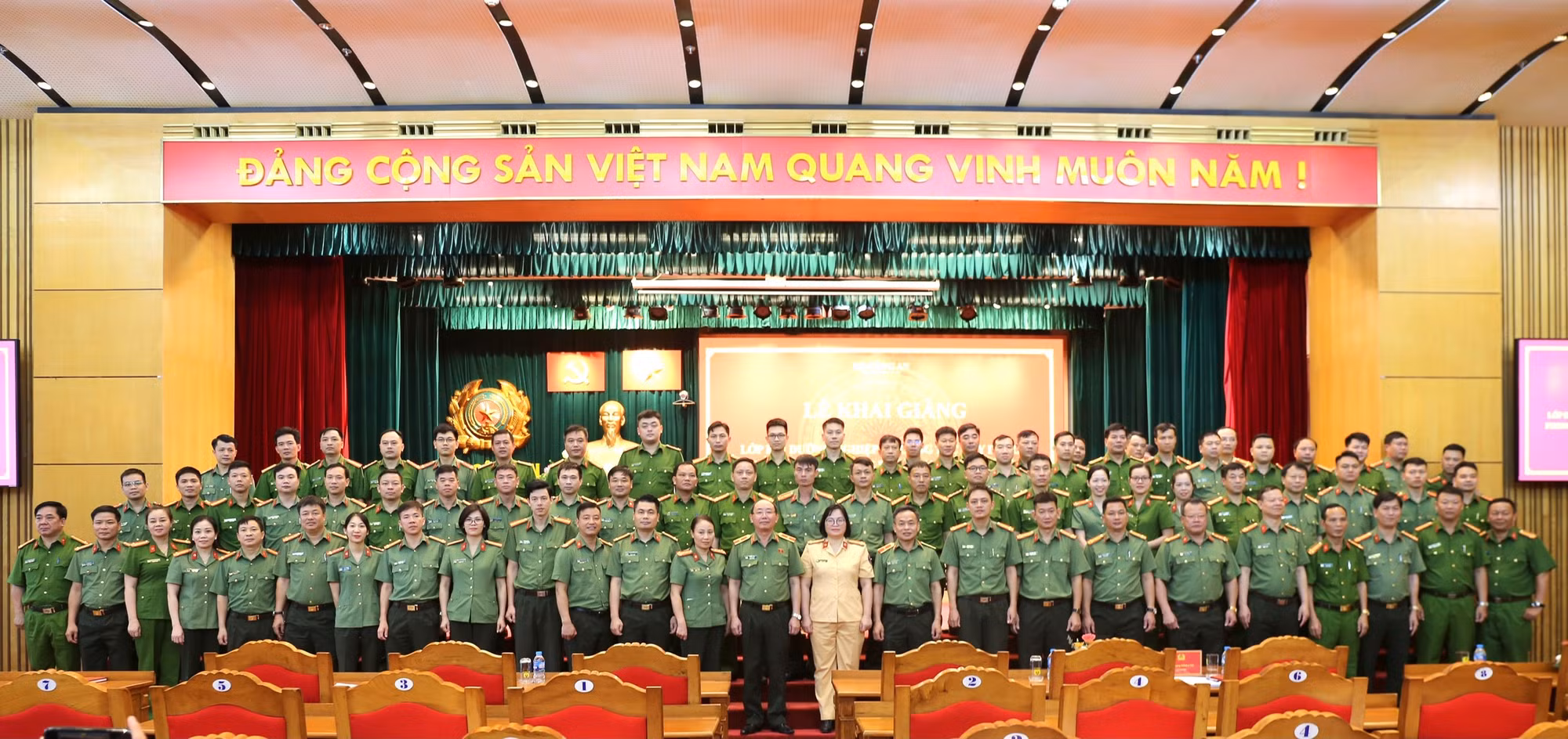 Bồi dưỡng nghiệp vụ công tác xây dựng phong trào toàn dân bảo vệ ANTQ -0