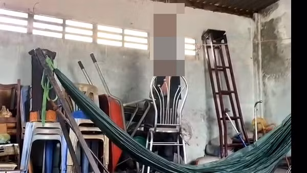 Nhờ người thân đi mua cà phê, người đàn ông ở nhà treo cổ tự tử