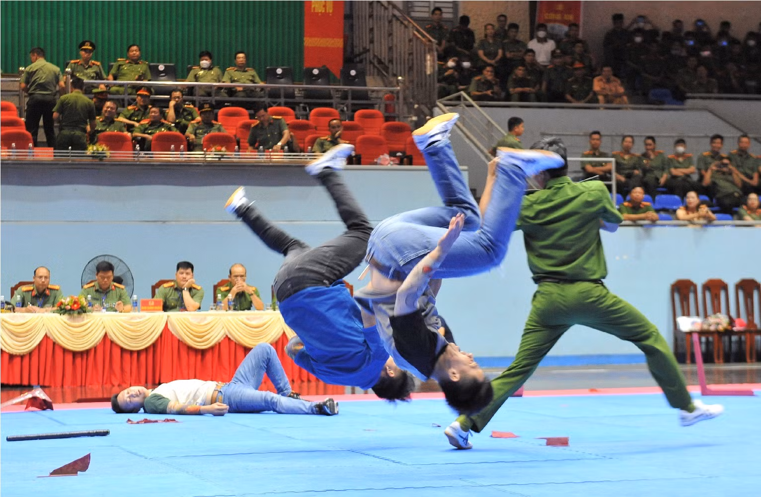 Gần 1.000 chiến sĩ tham dự Hội thi Quân sự, võ thuật cho lực lượng trực tiếp chiến đấu trong CAND -1