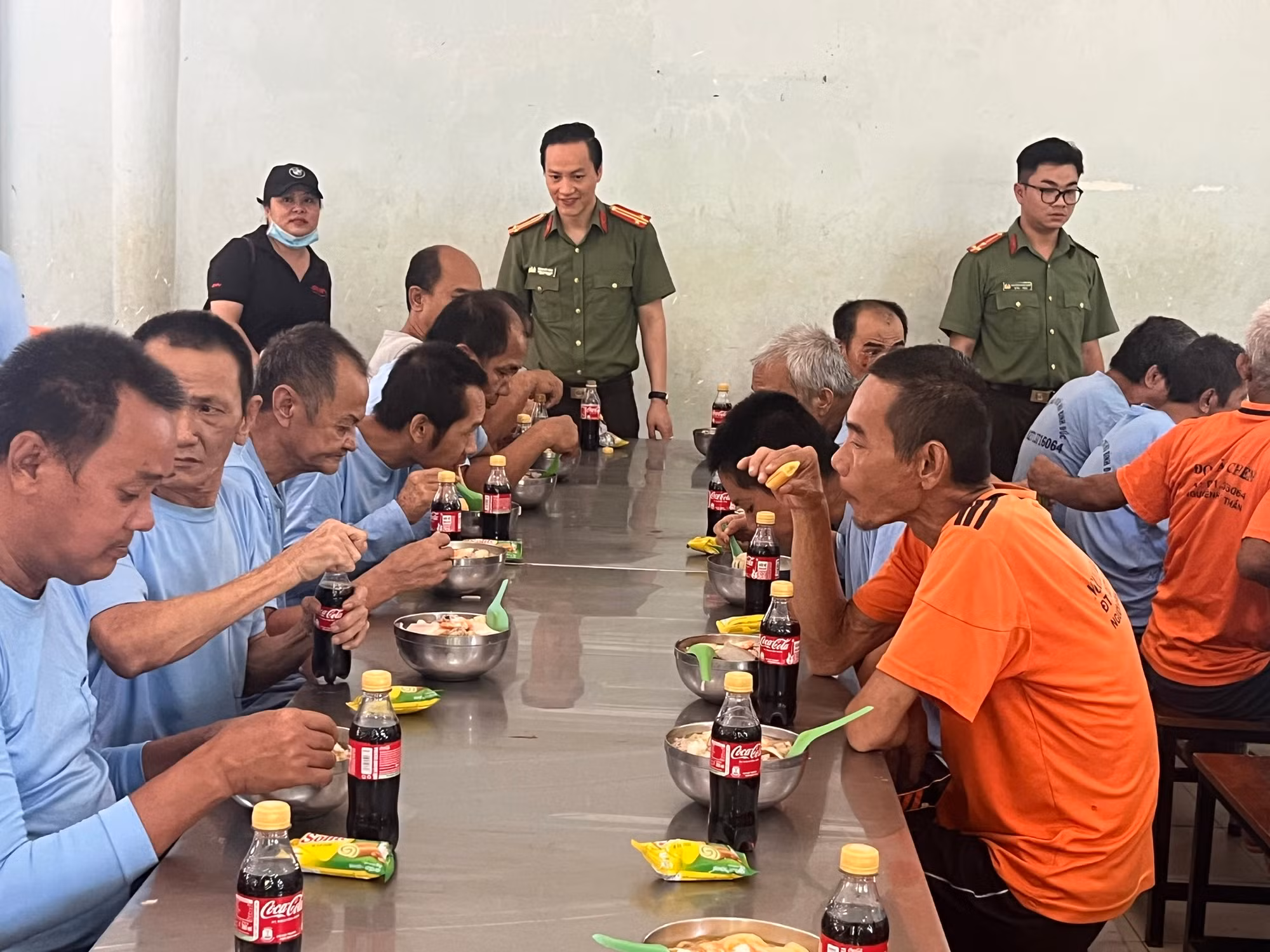 Cục truyền thông CAND trao quà từ thiện tại Bình Phước -0