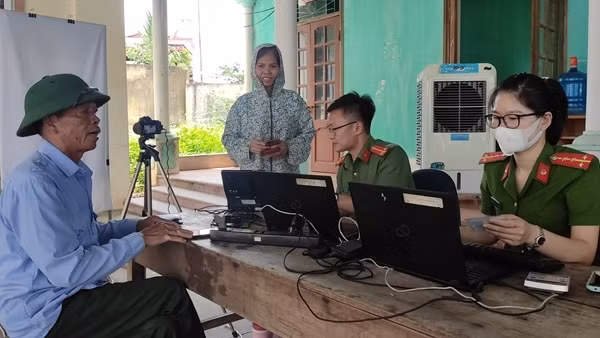 Bắc Giang ra quân thực hiện cao điểm kích hoạt, sử dụng tài khoản định danh điện tử