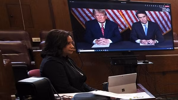 Năm sau, ông Trump ra tòa vì "bịt miệng" diễn viên phim người lớn