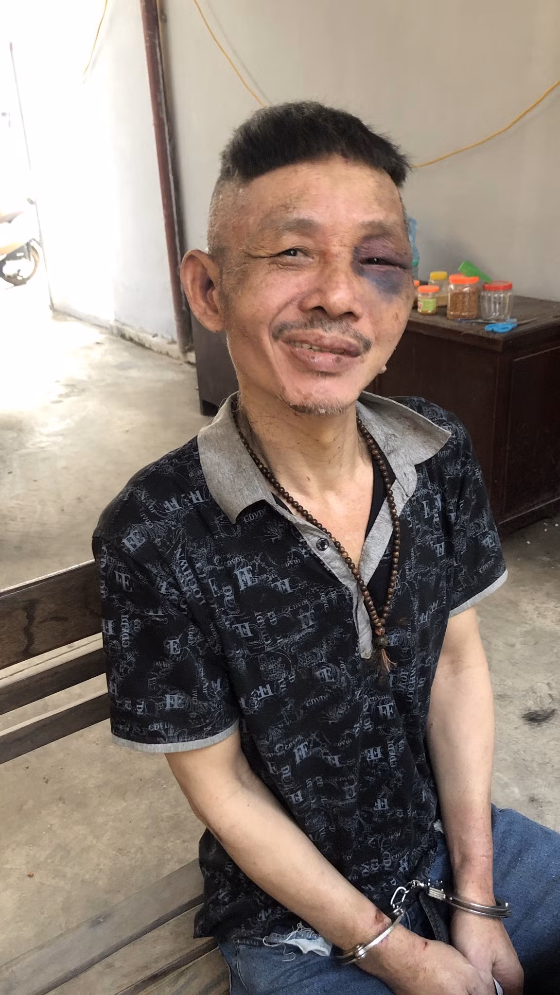 Đôi tượng Nam bị bắt giữ sau khi "ngáo đá" gây rối ANTT.