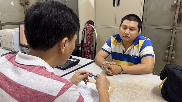 Bắn súng đạn cao su gây thương tích cho hàng xóm rồi bỏ trốn