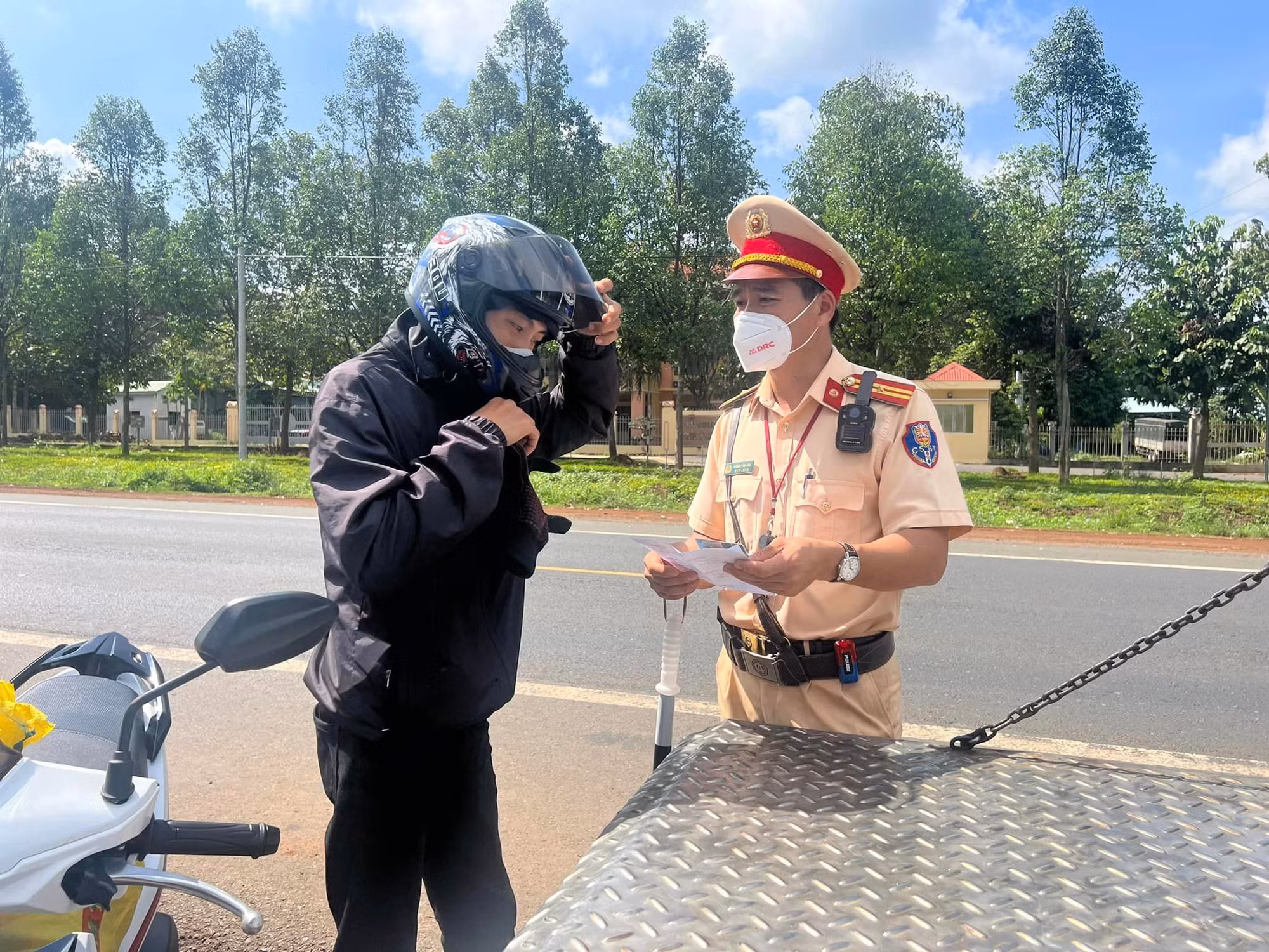 Nỗ lực vì cung đường an toàn -0