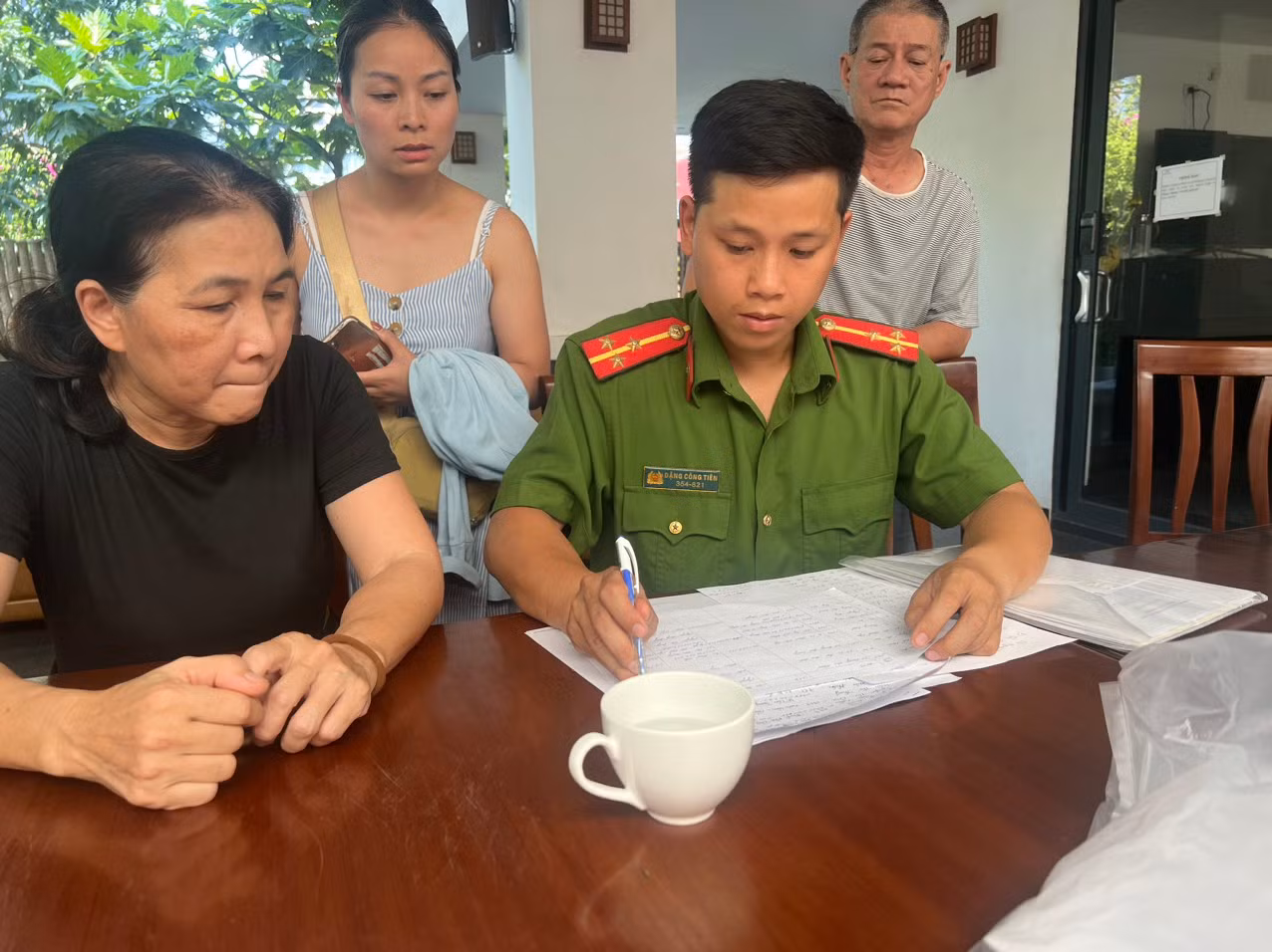 Chưa được cấp phép, Viện dưỡng lão S-Merciful Đà Nẵng vẫn đón các cụ già rồi đột ngột “bỏ rơi” -1