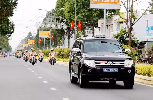 Tăng cường CSGT về địa phương để bảo đảm trật tự an toàn giao thông -0