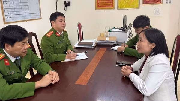 Cảnh giác trước thủ đoạn giả danh Công an hướng dẫn tích hợp điểm GPLX