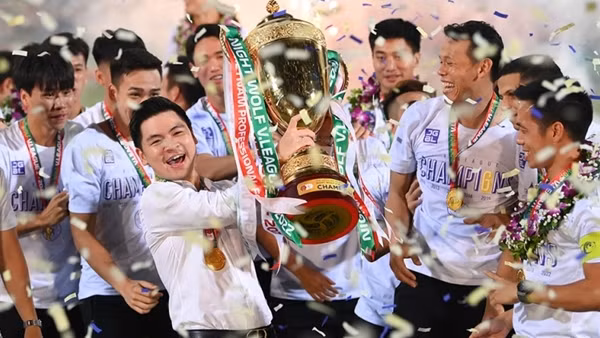 Hà Nội FC mời HLV Nhật Bản nổi tiếng, quyết giành lại vinh quang