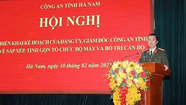 7 lãnh đạo cấp phòng Công an tỉnh Hà Nam tình nguyện xin nghỉ công tác trước hạn tuổi