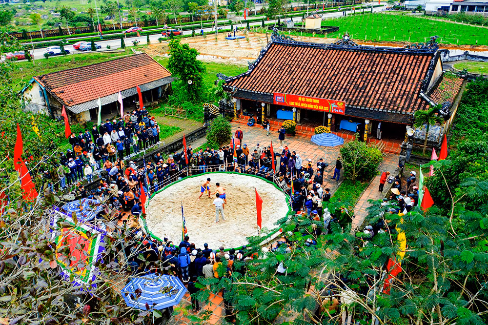 Thể thao nhìn từ Hội làng Tết -0