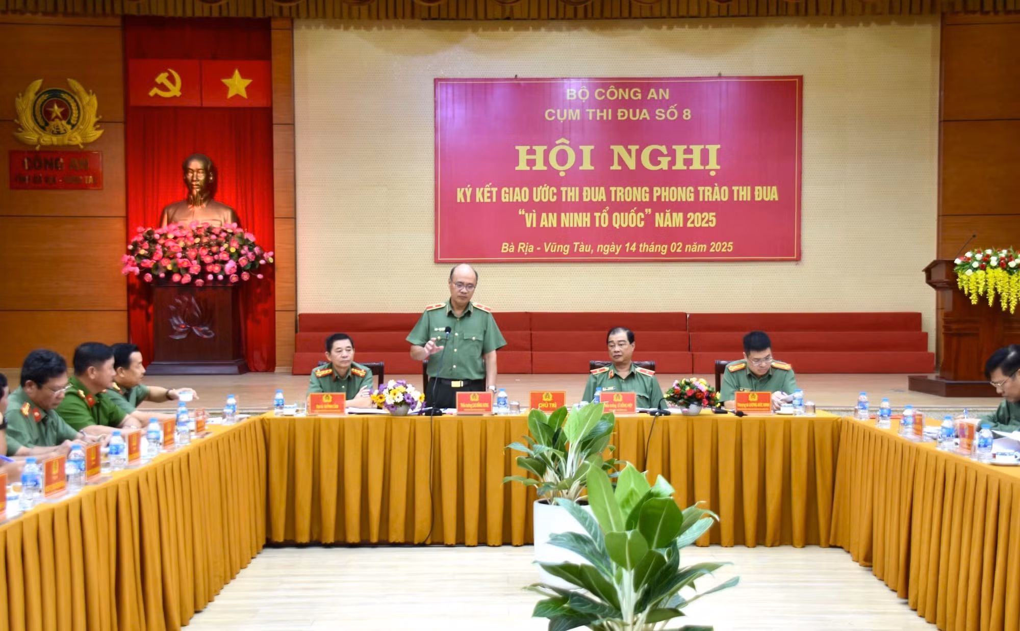 Cụm thi đua số 8 - Bộ Công an ký kết giao ước phong trào thi đua năm 2025 -2