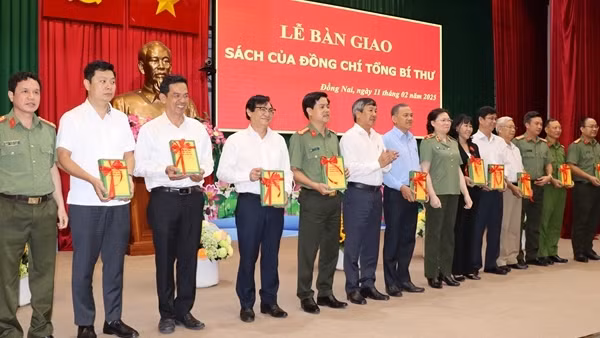 Công an Đồng Nai tổ chức giới thiệu cuốn sách của Tổng Bí thư Tô Lâm