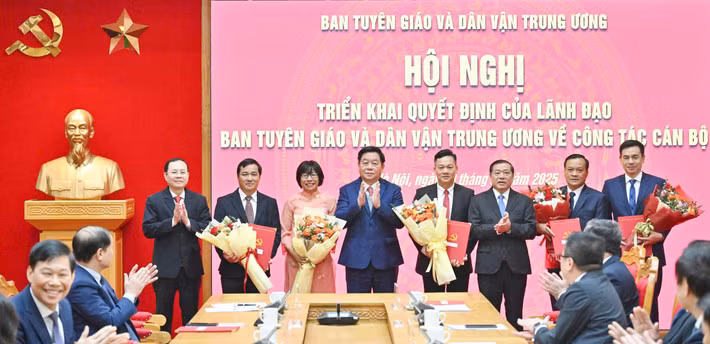 Ban Tuyên giáo và Dân vận Trung ương triển khai các quyết định về công tác cán bộ -0