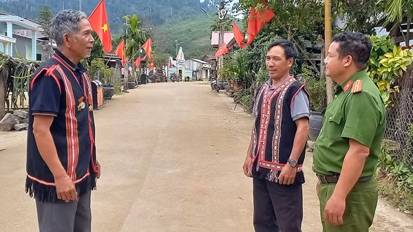 A Song Ba - già làng đặc biệt bên dòng Đăk Mi