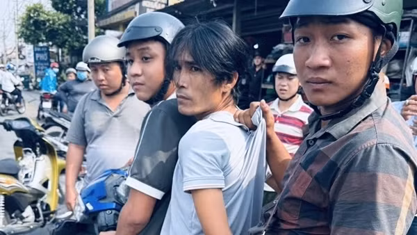 Đội An ninh trật tự cơ sở bắt nóng 3 tên trộm xe máy tháo chạy trên QL1
