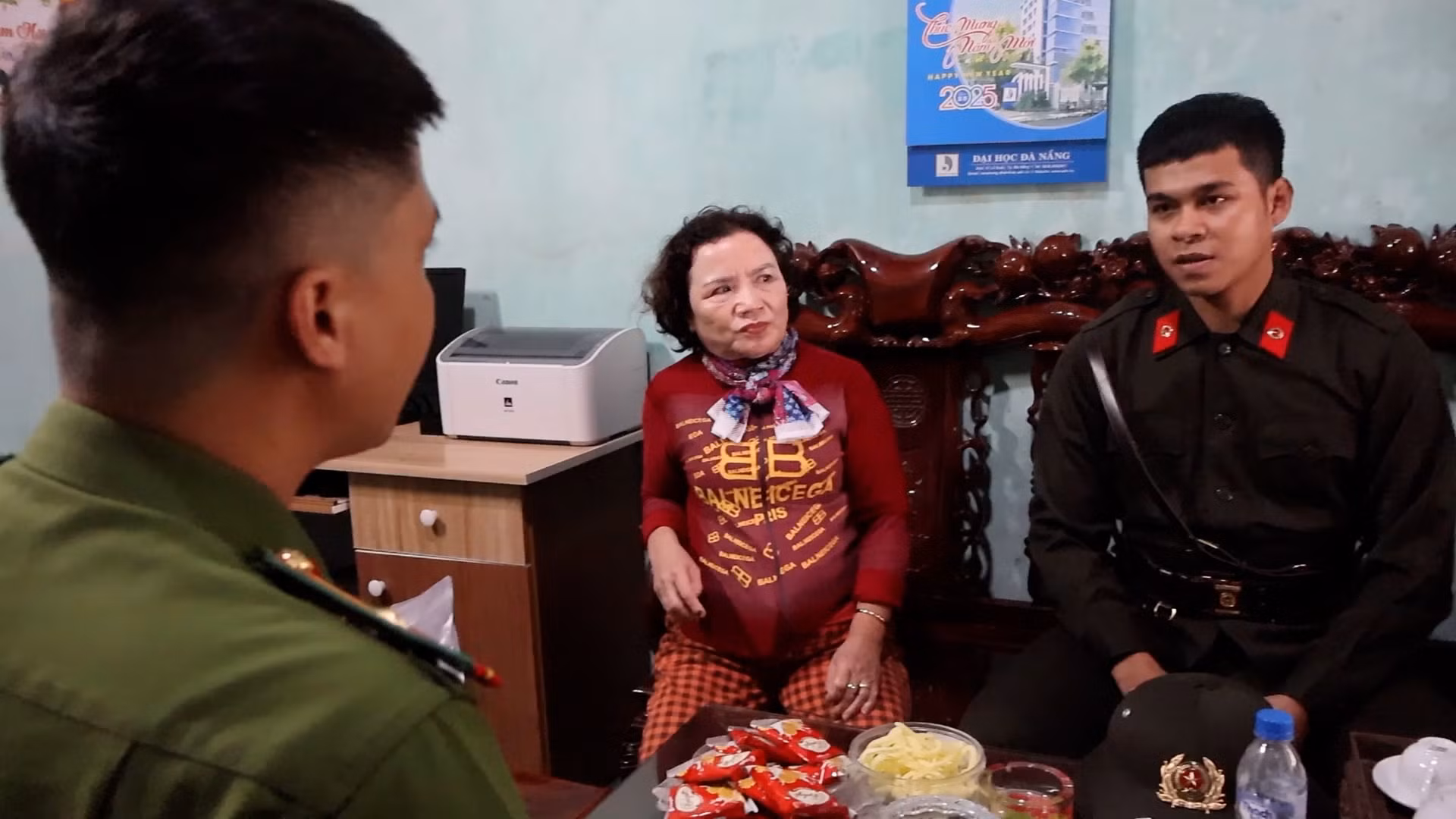 Nhiều cử nhân, đảng viên trẻ vùng cao ở Quảng Ngãi hồ hởi lên đường nghĩa vụ Công an -0