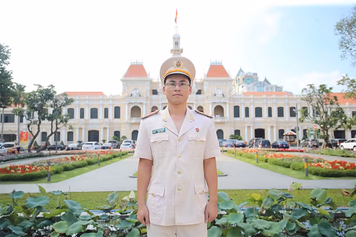Đại úy Trần Vĩnh Chiến, gương mặt trẻ tiêu biểu của Công an TP Hồ Chí Minh -0
