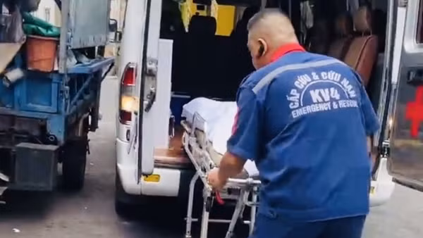 Người đàn ông tử vong bất thường trong nhà, chân bị cột&nbsp;sợi dây