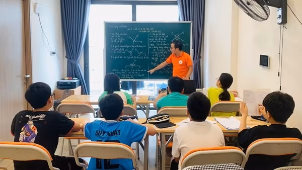 Bộ Giáo dục và Đào tạo không cấm hoàn toàn dạy thêm, học thêm, chỉ chấn chỉnh tiêu cực