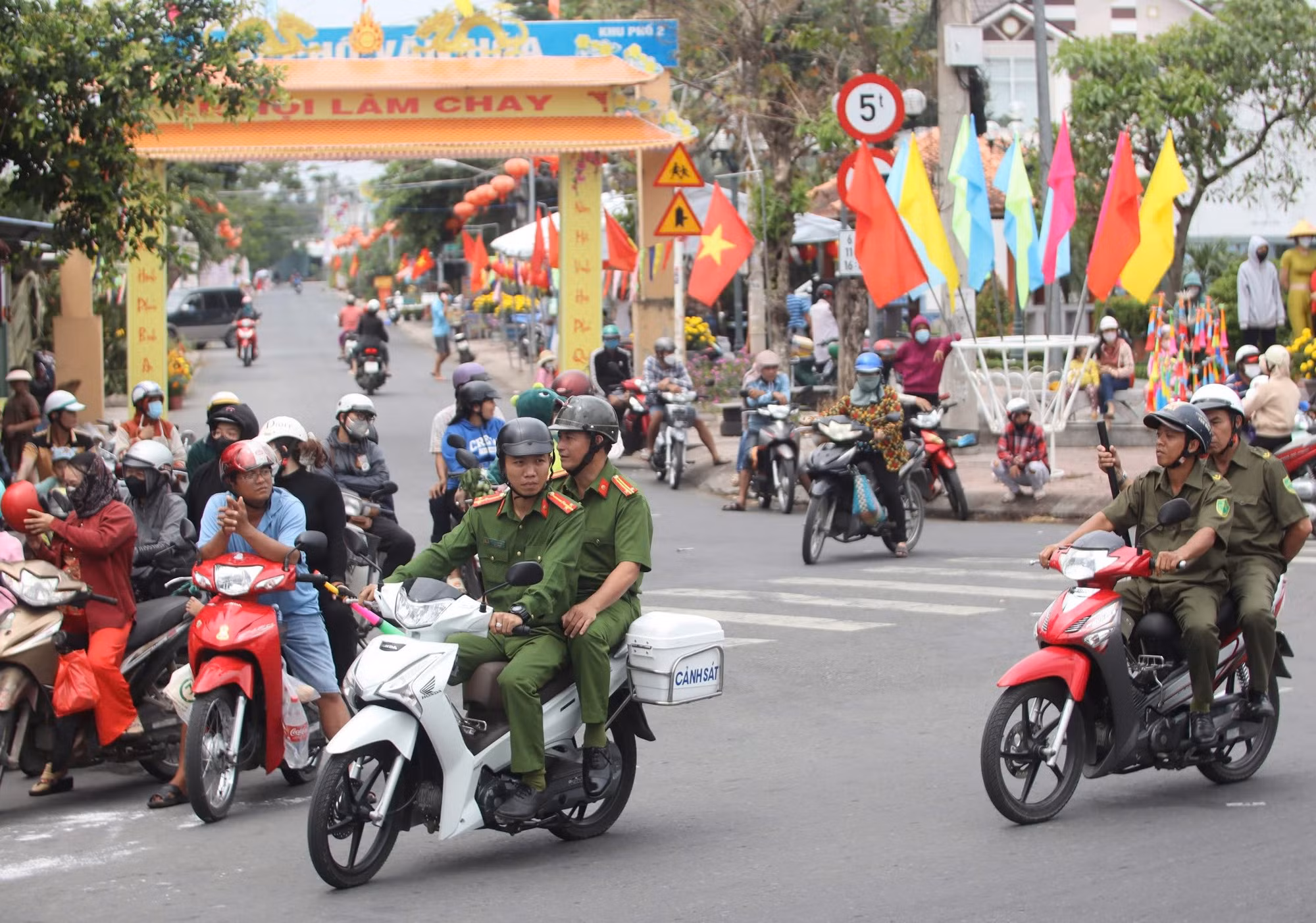 An ninh được bảo đảm trong những ngày diễn ra Lễ hội làm Chay ở Long An -0