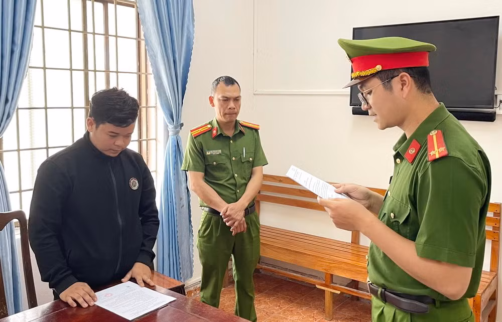 Bắt tạm giam lái xe tải chạy trốn sau khi gây tai nạn khiến bé gái tử vong -0