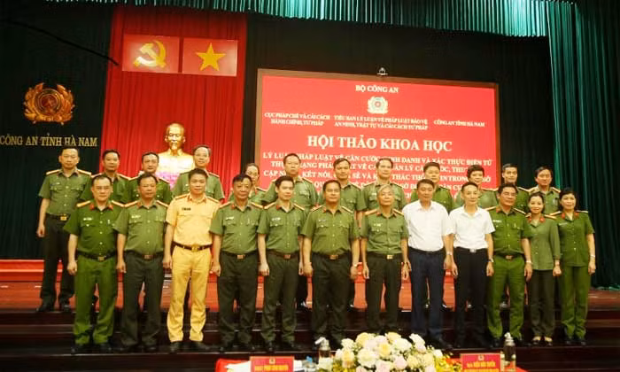 Tiếp thu, chỉnh lý, hoàn thiện dự án Luật Căn cước đáp ứng yêu cầu thực tiễn -0