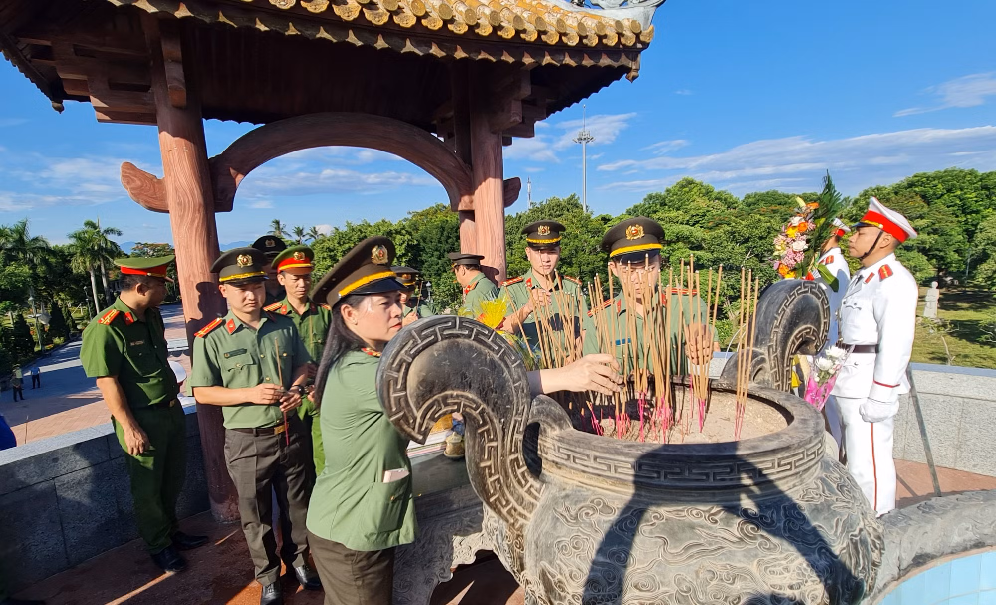 Nhiều hoạt động thiết thực hưởng ứng Tháng hành động vì môi trường do Bộ Công an phát động -0