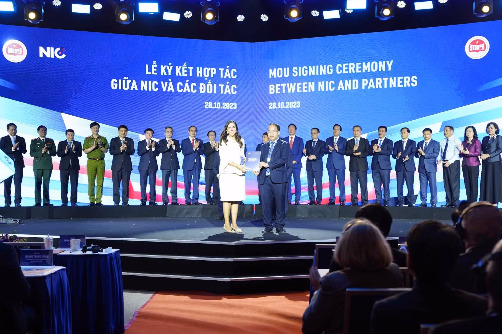 Vươn lên làm chủ khoa học công nghệ, đưa Việt Nam trở thành điểm đến của đổi mới sáng tạo -0