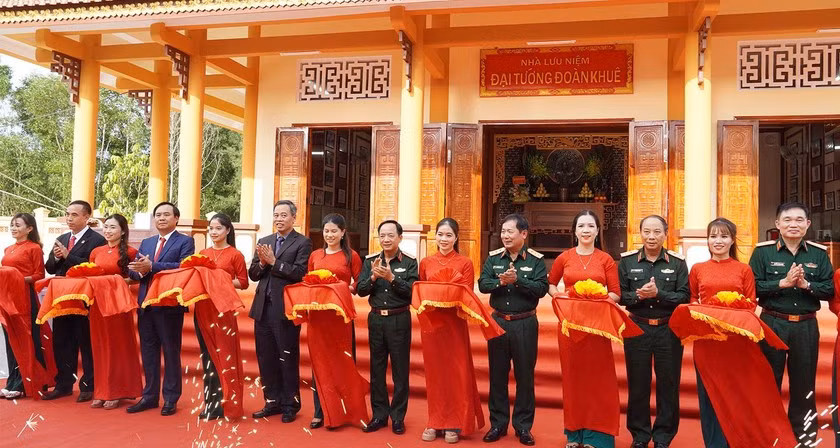 Tổ chức trang trọng Lễ kỷ niệm 100 năm Ngày sinh Đại tướng Đoàn Khuê -0