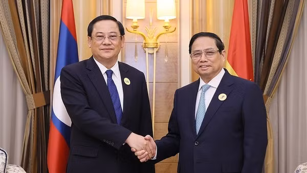 Việt Nam, Lào thúc đẩy các dự án hạ tầng lớn, đưa hợp tác kinh tế biến chuyển về chất