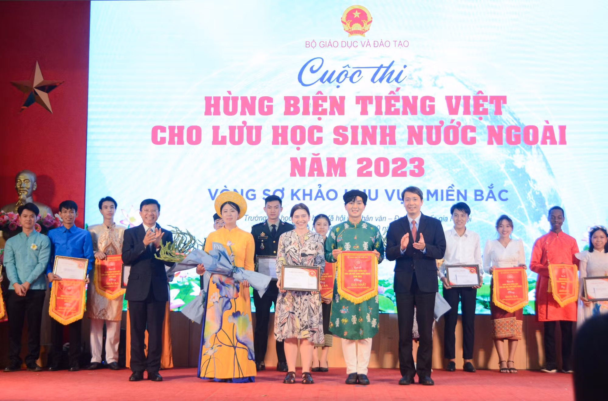 nhất b.jpg -0