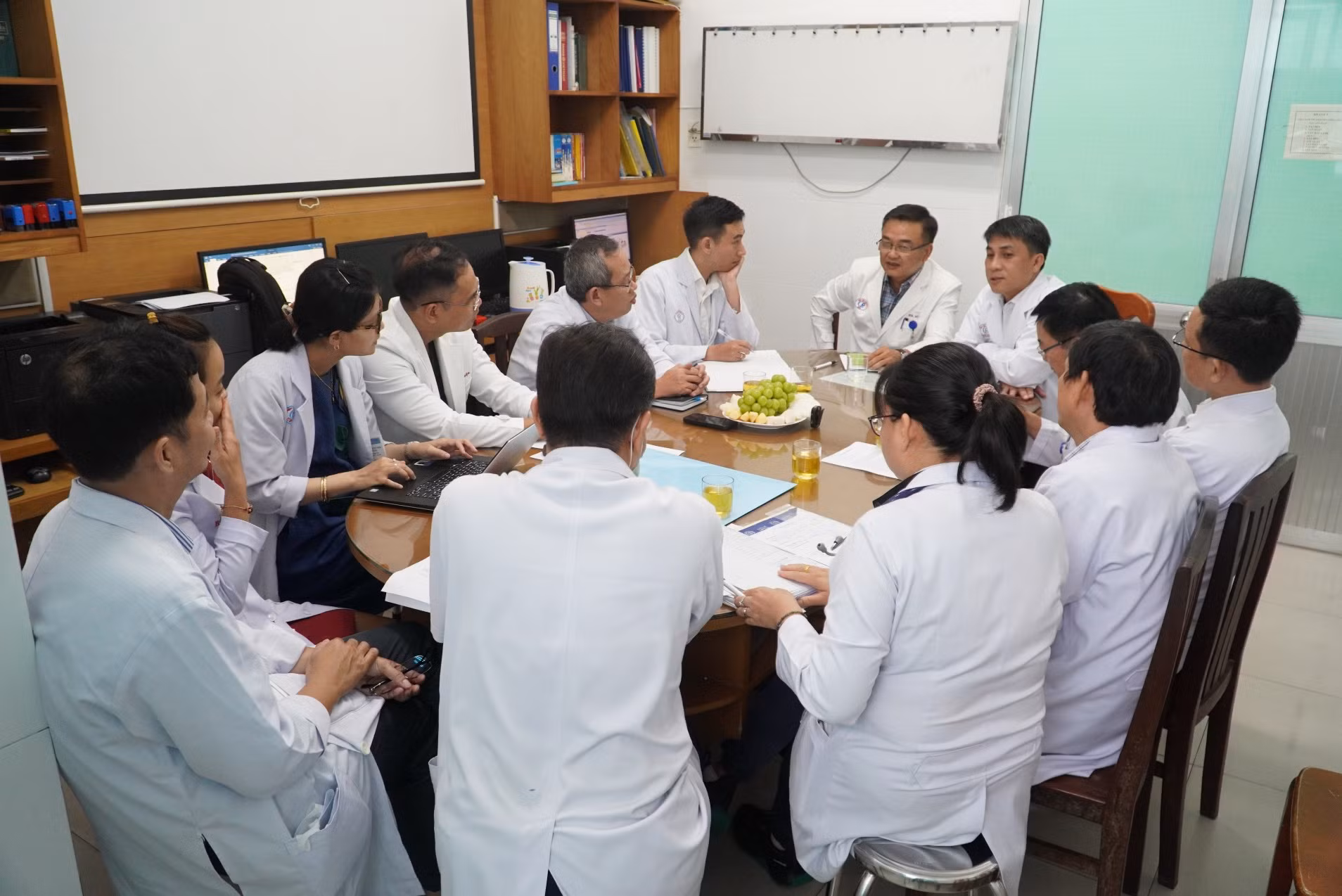 Vụ 2 người tử vong sau khi uống sữa: Nhiều khả năng bệnh nhân đã tiếp xúc chất kịch độc -0