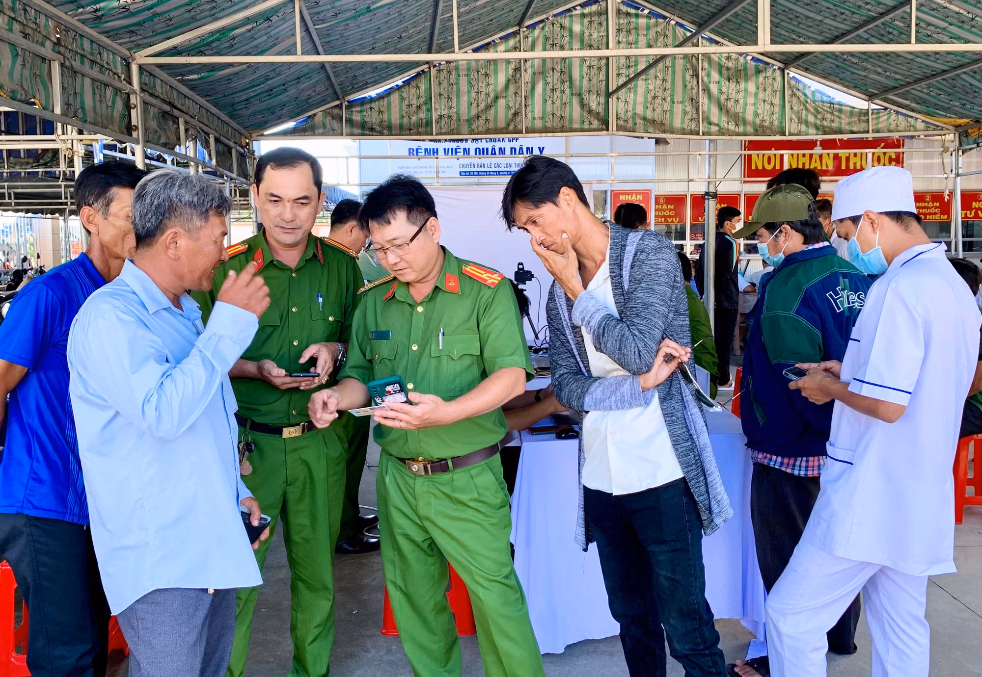 Khám bệnh qua tài khoản định danh điện tử, sự hài lòng của công dân số -0