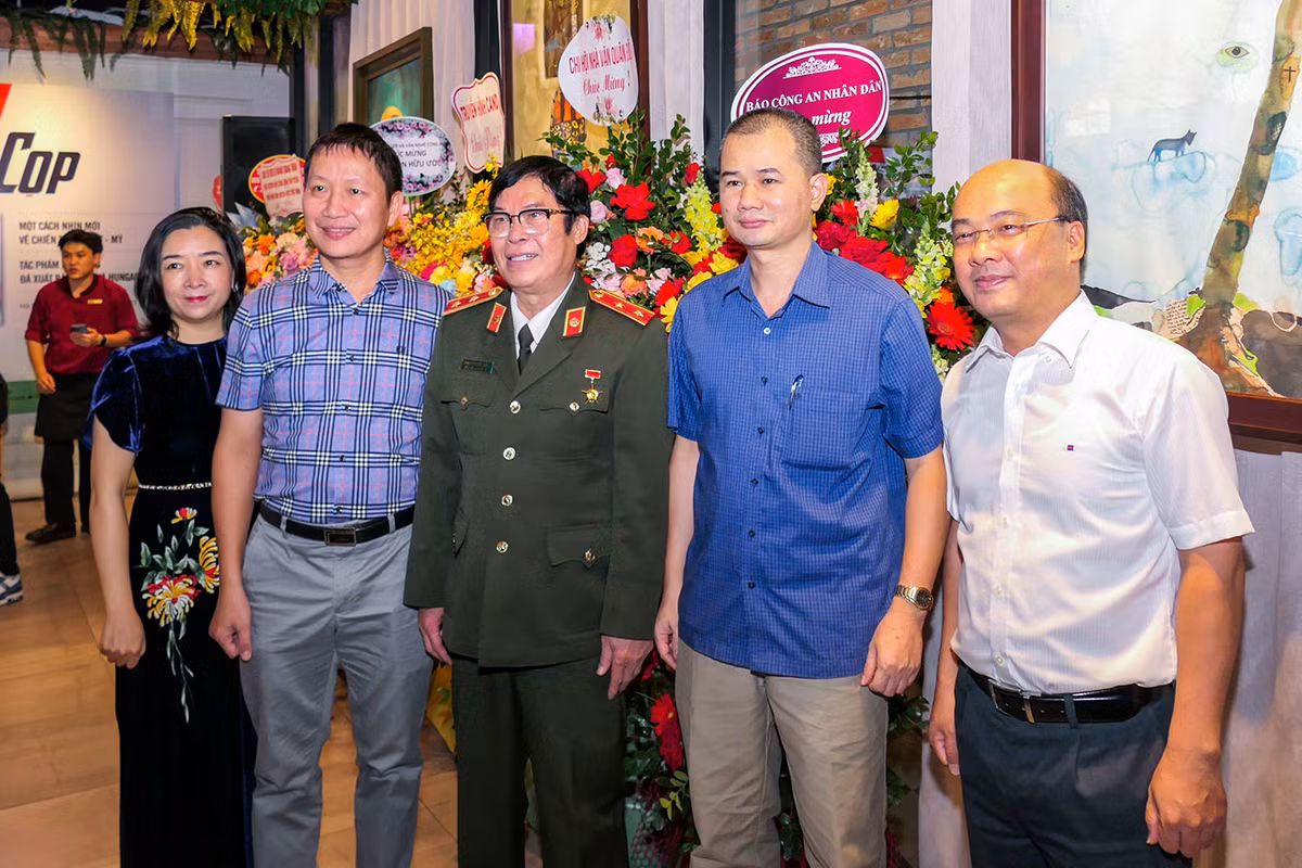 Ra mắt tiểu thuyết “Suối Cọp” của Trung tướng, nhà văn Hữu Ước -0