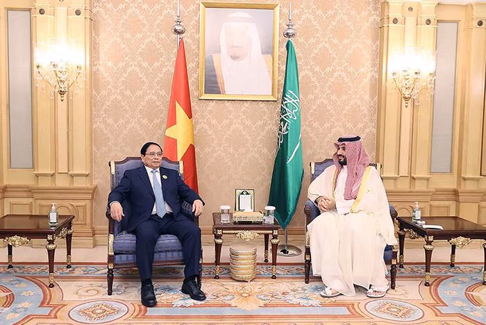 Thủ tướng Phạm Minh Chính hội đàm với Hoàng Thái tử, Thủ tướng Saudi Arabia -0