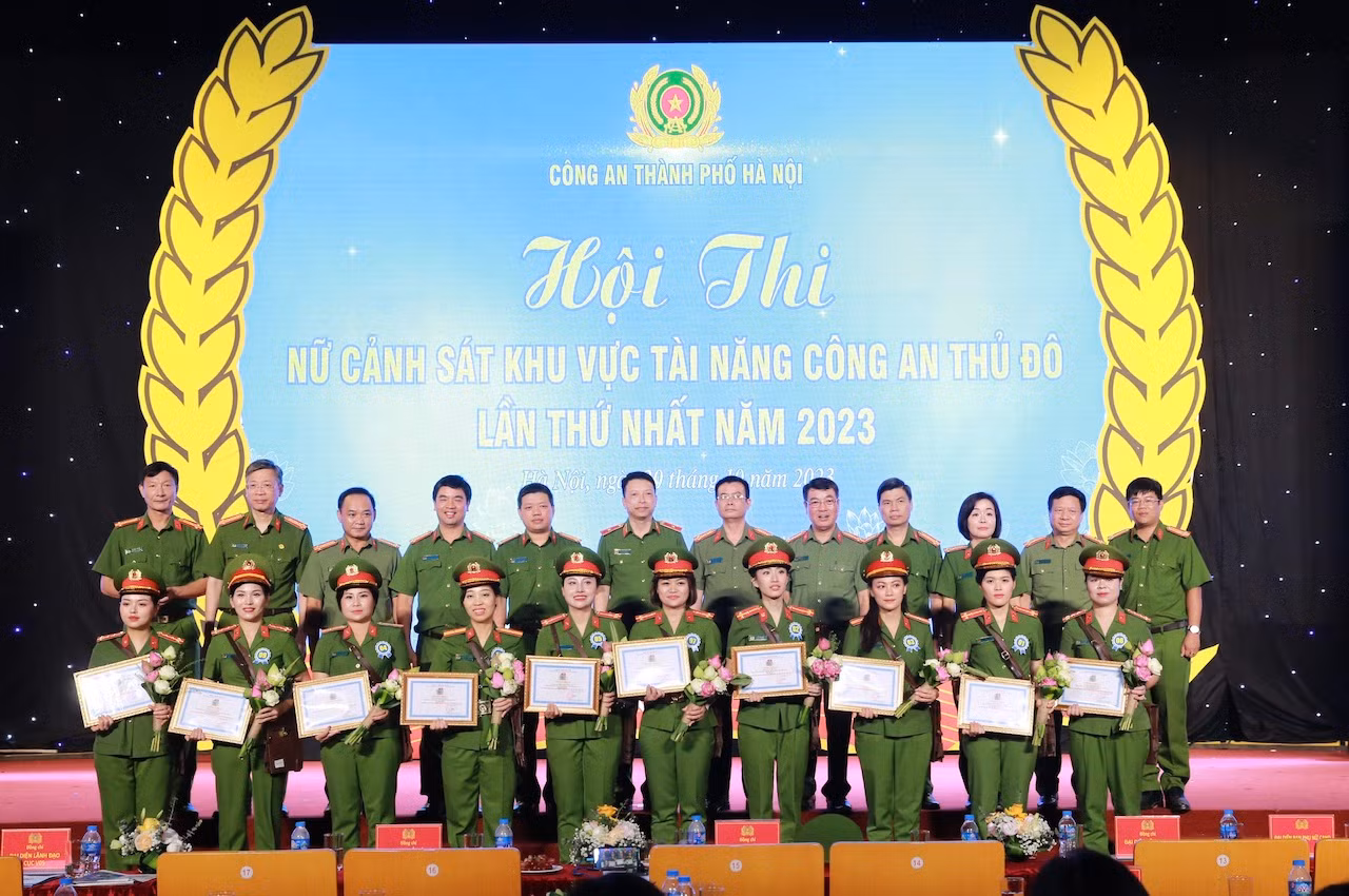 Tôn vinh những nữ Cảnh sát khu vực tài năng của Công an Thủ đô