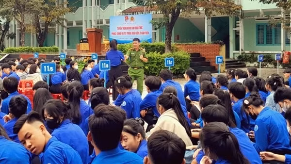 Đẩy mạnh nâng cao nhận thức phòng, chống ma túy trong trường học